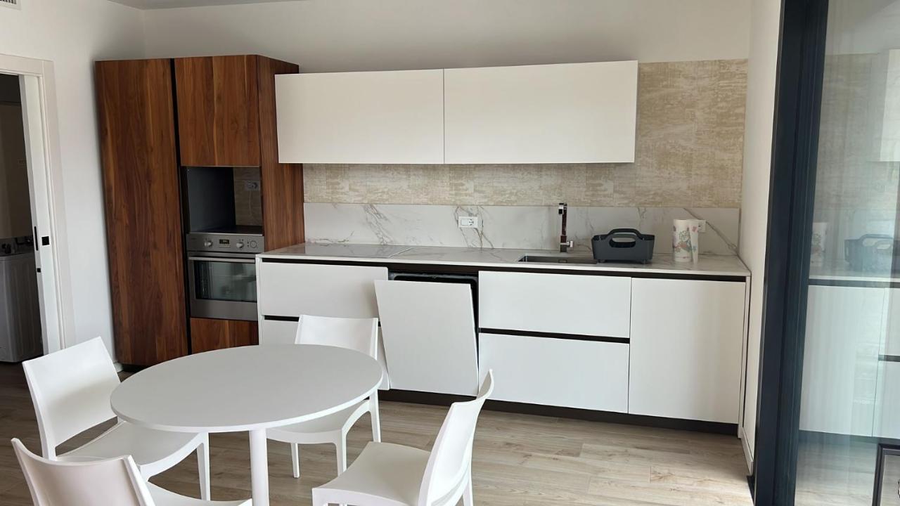 Apartment Lake Garda Гарда Екстериор снимка